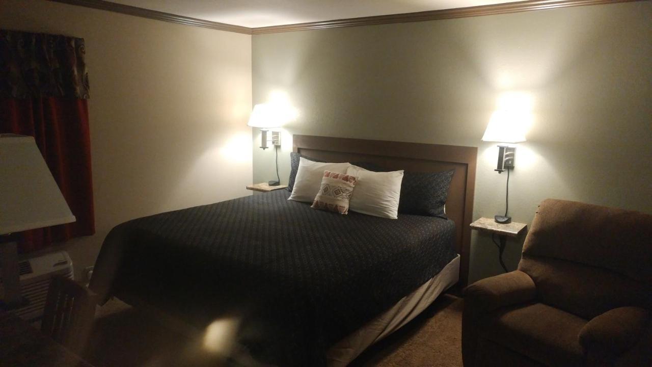 Broadus Sagebrush Inn & Suites מראה חיצוני תמונה
