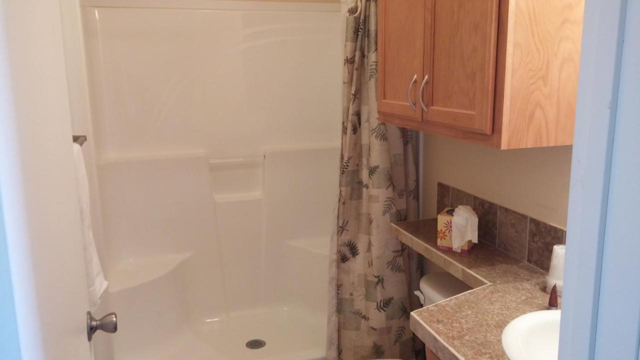 Broadus Sagebrush Inn & Suites מראה חיצוני תמונה